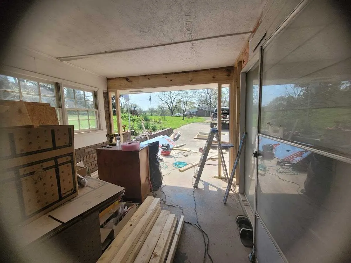 Air movers and dehumidifier for Water Mitigation Services in Finneytown